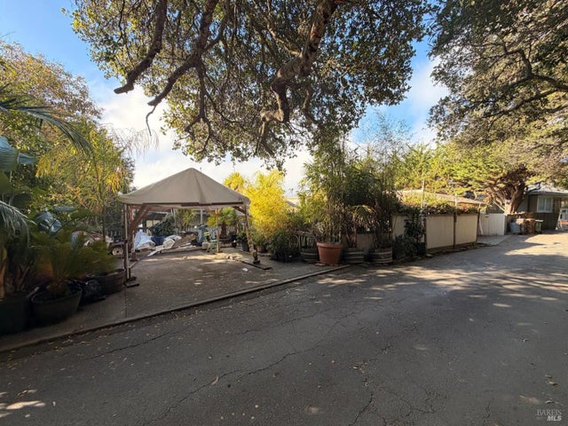 10 Cliff Road, Belvedere